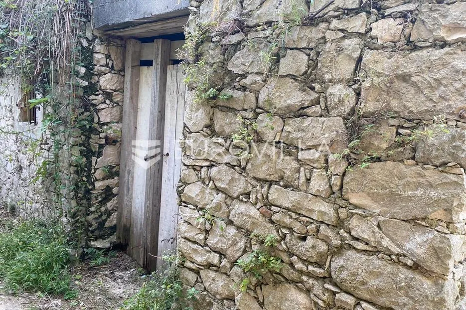 mali lošinj, susak, nedovršena kamena kuća 52 m² - slika 2