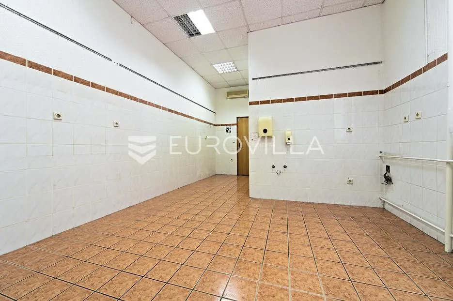 osijek, centar, zakup uličnog poslovnog prostora 283 m², županijska - slika 23