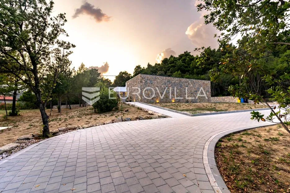 otok rab, palit, luksuzna vila s 5000 m² okućnice - slika 17