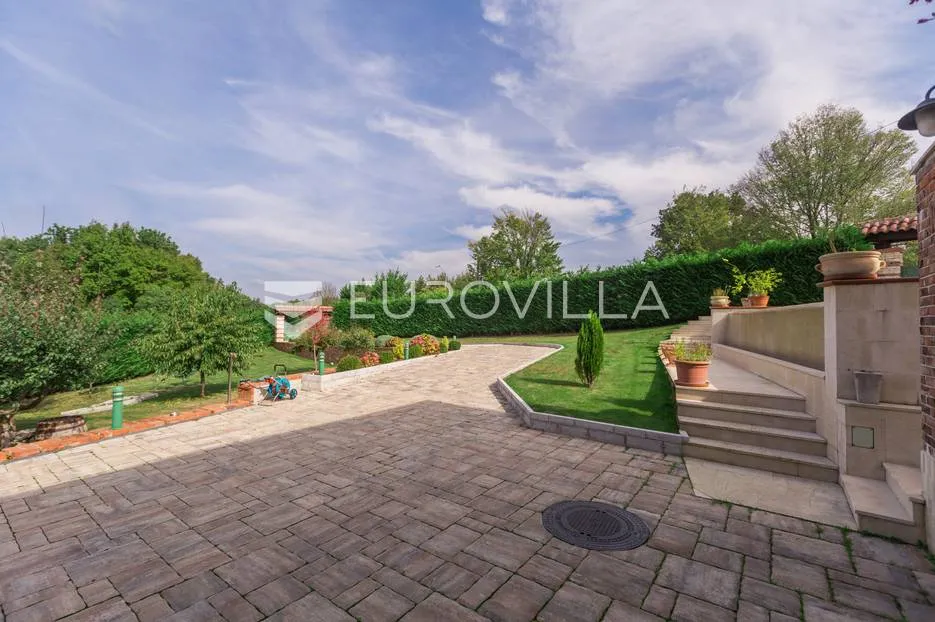 žminj okolica, unikatna vila ekskluzivne arhitekture, prostrane okućnice i mirne lokacije - slika 30