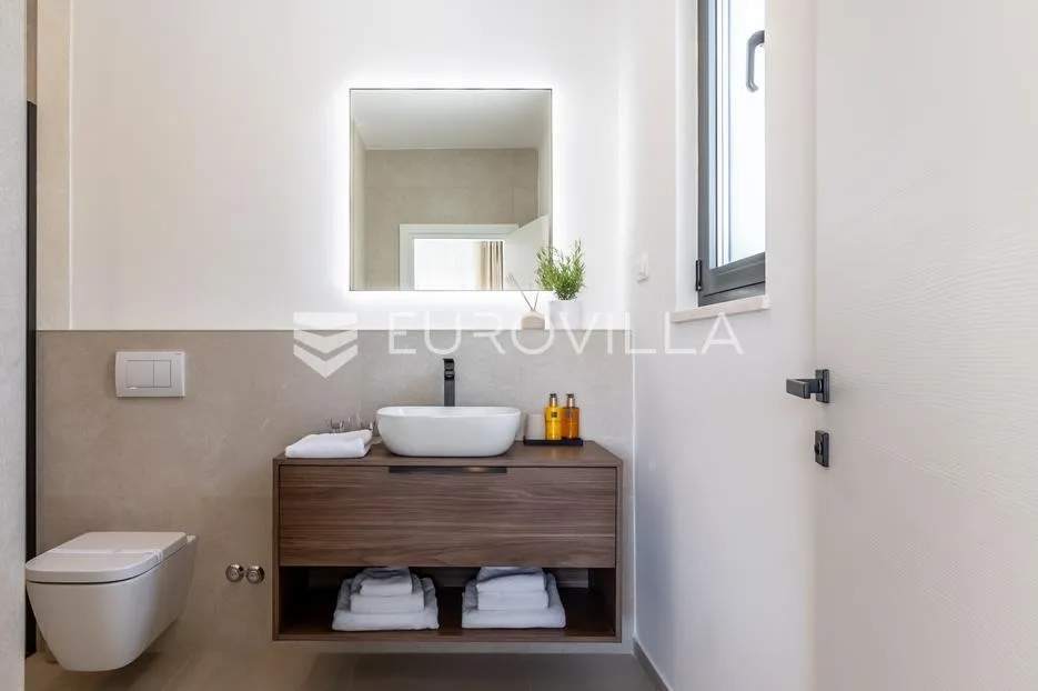kaštel stari, moderna vila s lijepim pogledom - slika 19