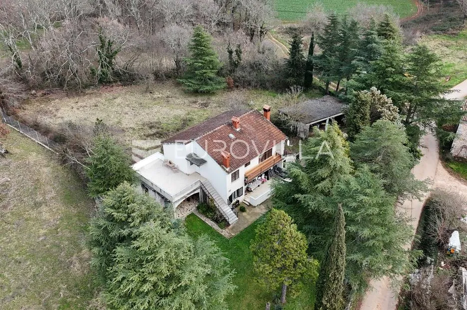 istra, poreč, idealna nekretnina za život ili najam: dvije jedinice, garaža i velika parcela - slika 5