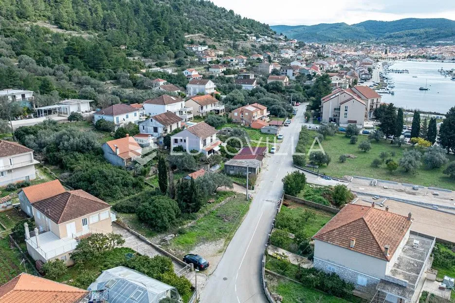 otok korčula, vela luka, građevinsko zemljište u centru mjesta - slika 3