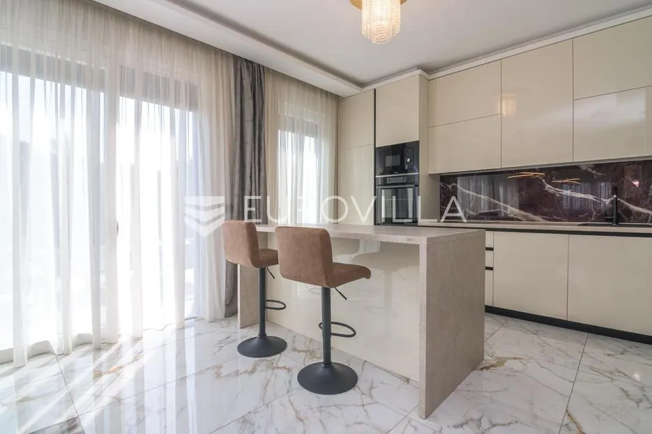 zagreb, remete, moderan četverosoban penthouse 113 m² s 2 vanjska parkirna mjesta - slika 5