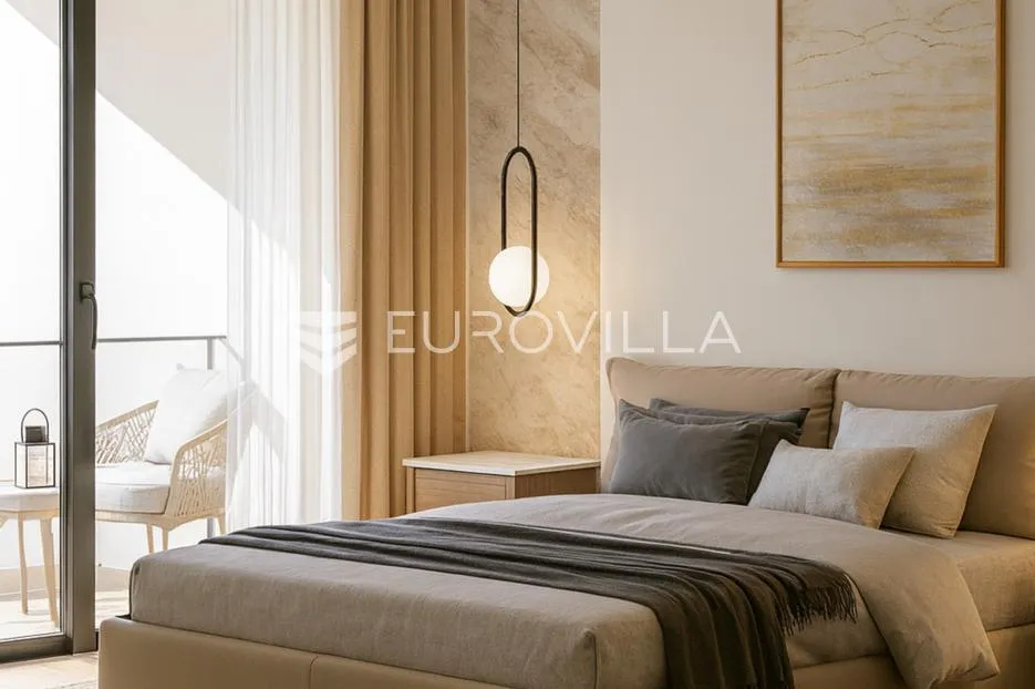 kaštel stari, trosoban stan na drugom katu s tri lođe - slika 4