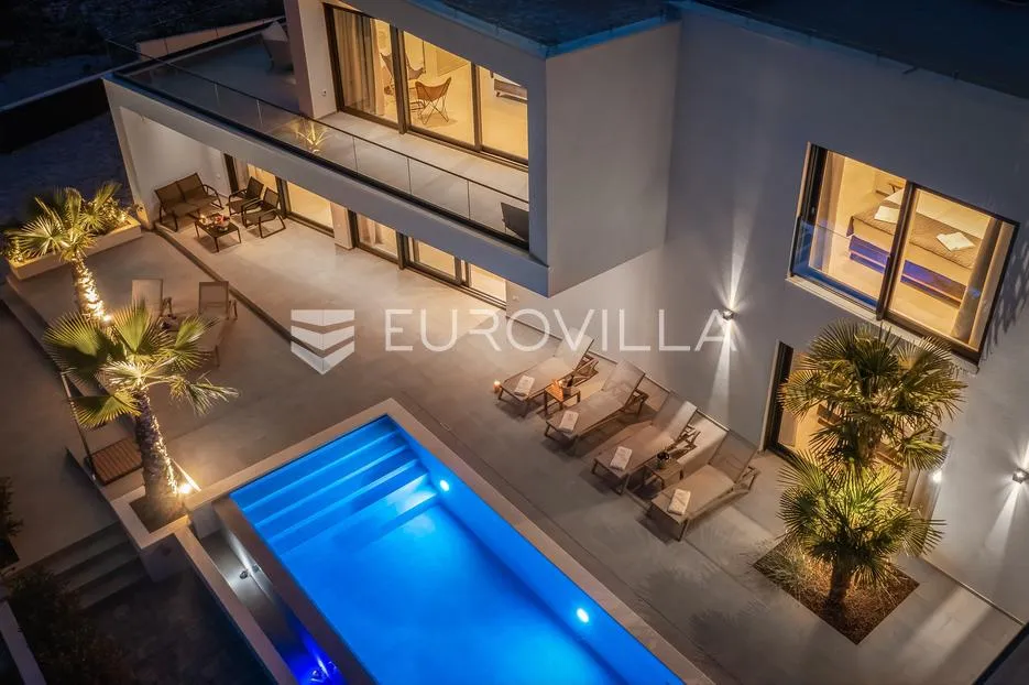 vodice, moderna vila s bazenom i pogledom na more, 332,92 m² - slika 57