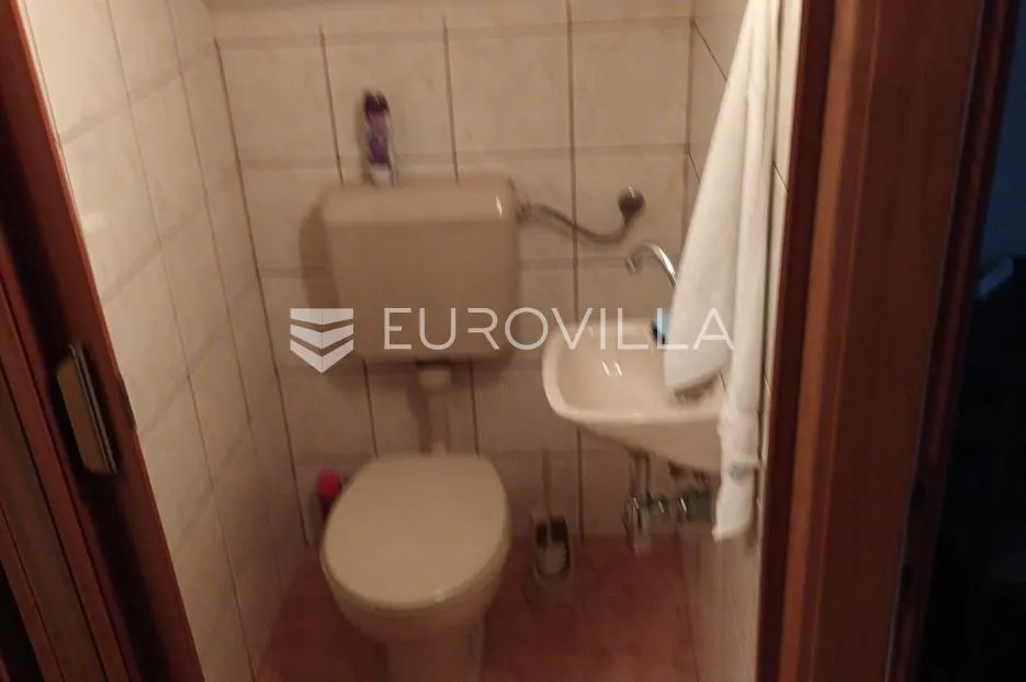 slunj, blagaj, kuća 90 m², s otokom uz samu rijeku koranu na parceli 7873 m² - slika 11