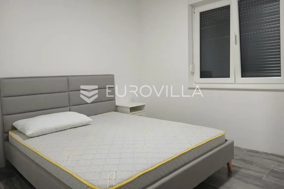 vir, trosoban stan u prizemlju s vrtom na izvrsnoj lokaciji - slika 10
