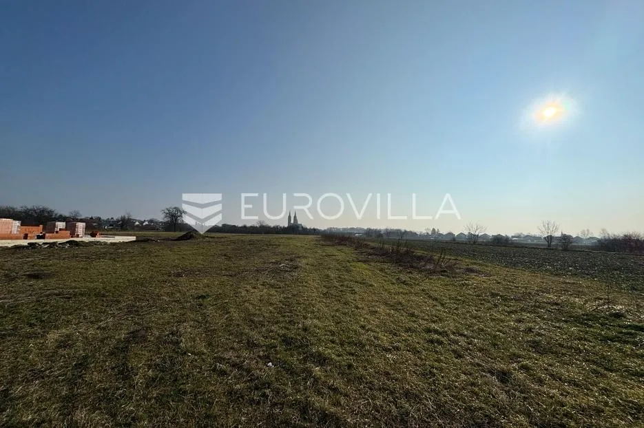 Đakovo, Novo Polje, 8 građevinskih zemljišta ukupne površine 5625 m²