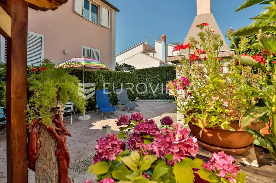 istra, pula - apartmanska kuća s pogledom na more u blizini plaže - slika 9