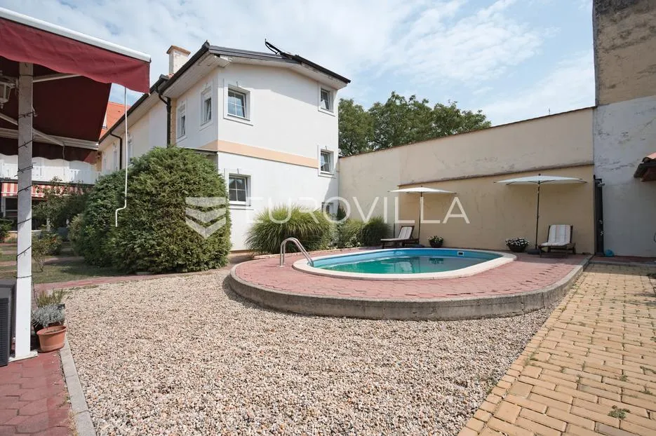 osijek, donji grad, adaptirana kuća s velikim potencijalom, 700 m², plac 947 m² - slika 2