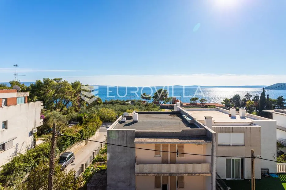 split, meje, dvosoban stan s pogledom blizu plaže - slika 16