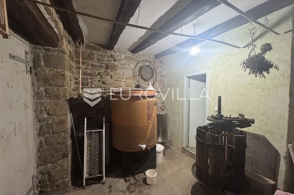 istra, gržani, kuća u nizu, štala s pogledom na butonigu, zemljište - slika 9