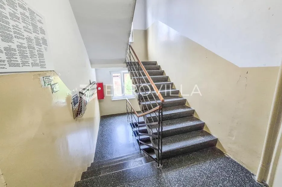 zagreb, trešnjevka, dvosoban stan na top lokaciji, 60 m², odličan potencijal - slika 6