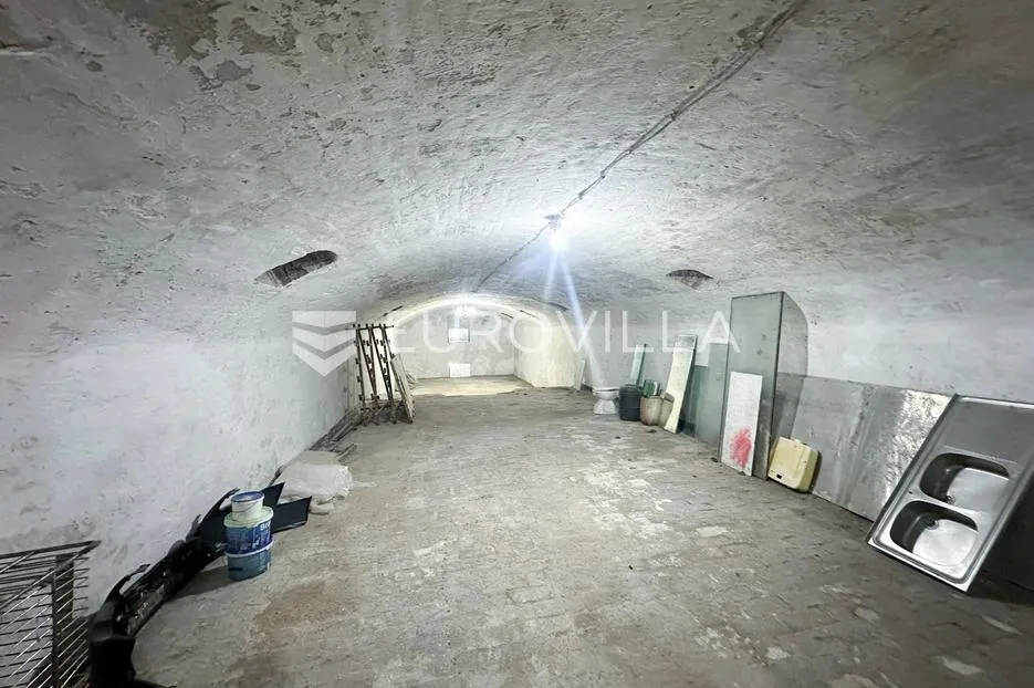 vukovar, centar, proizvodno, skladišni kompleks 2370 m² na 3 etaže - slika 6