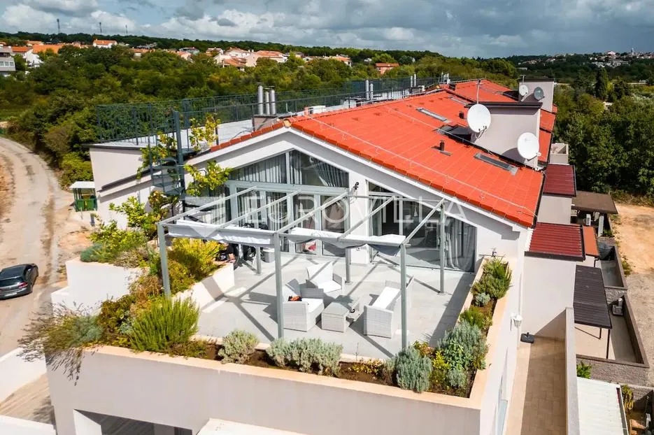 istra, medulin, višesoban penthouse s predivnom terasom i pogledom - slika 33