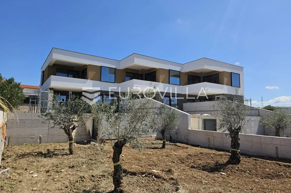 primošten, trojna vila s prekrasnim pogledom na more - slika 2