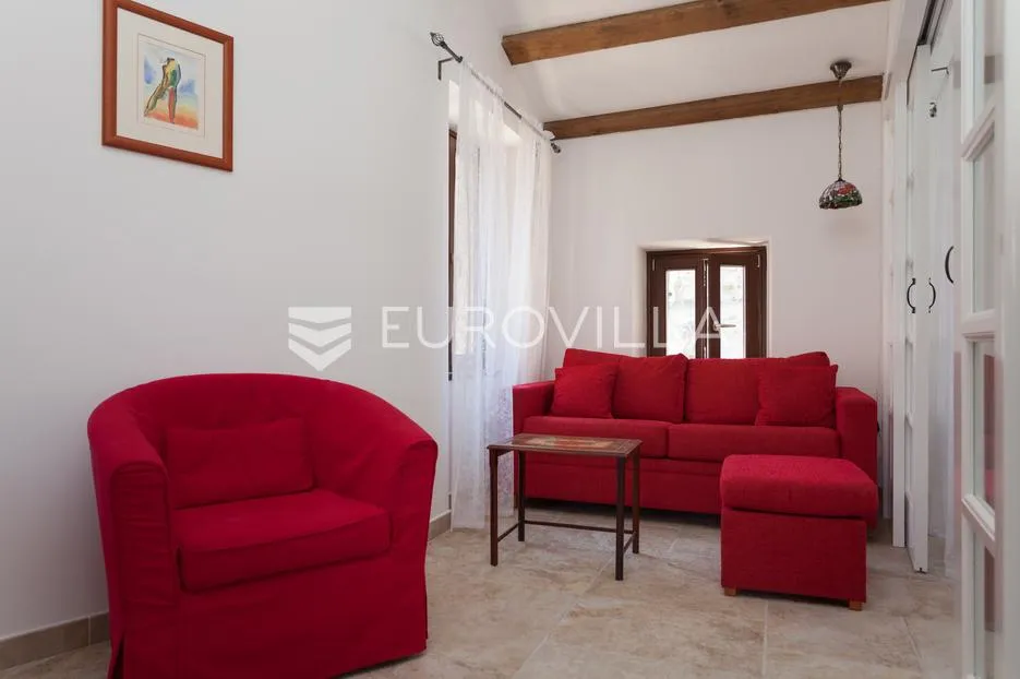 istra, rovinj, kompletno uređen stan u centru grada - slika 10