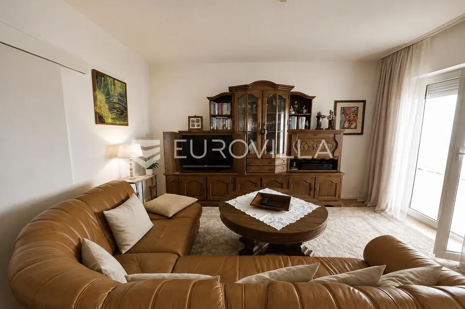 senj, četverosoban stan,155,85 m² s garžom i pogledom na more - slika 12