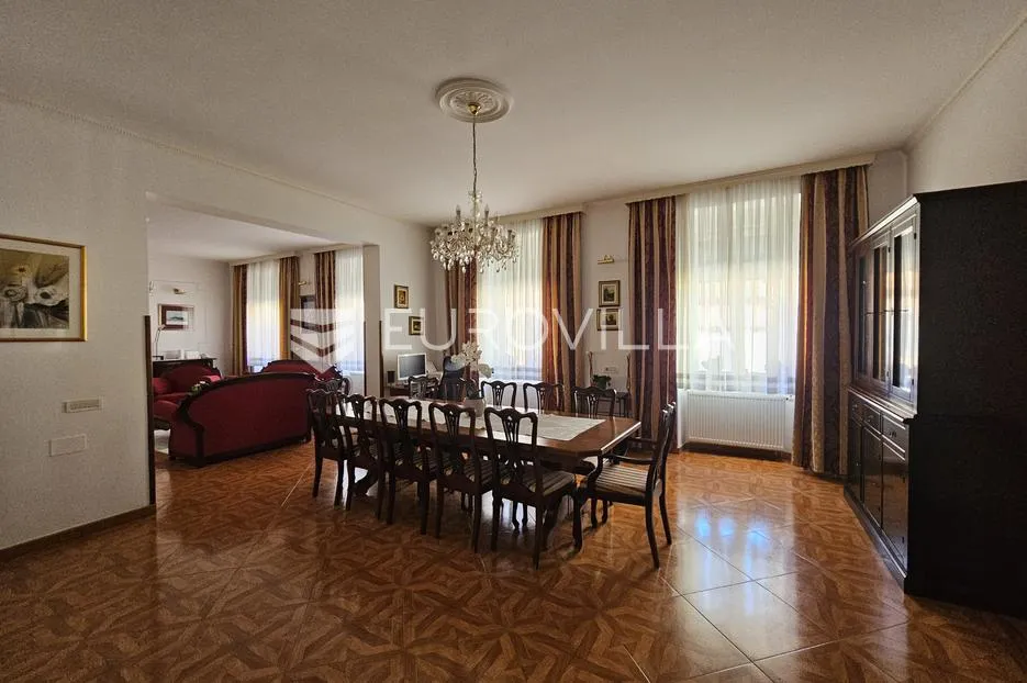 osijek, donji grad, adaptirana kuća s velikim potencijalom, 700 m², plac 947 m² - slika 16