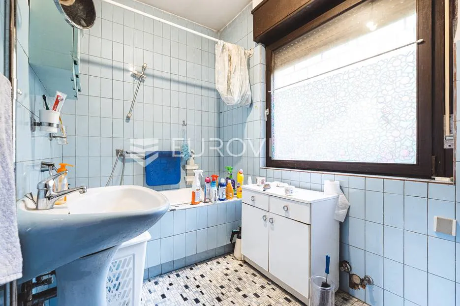 zagreb, markuševec, troetažna kuća 106 m2 - slika 9