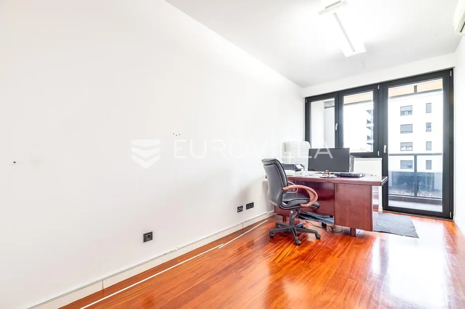 zagreb, špansko, nova galerija, uredski prostor, 87 m² - slika 3