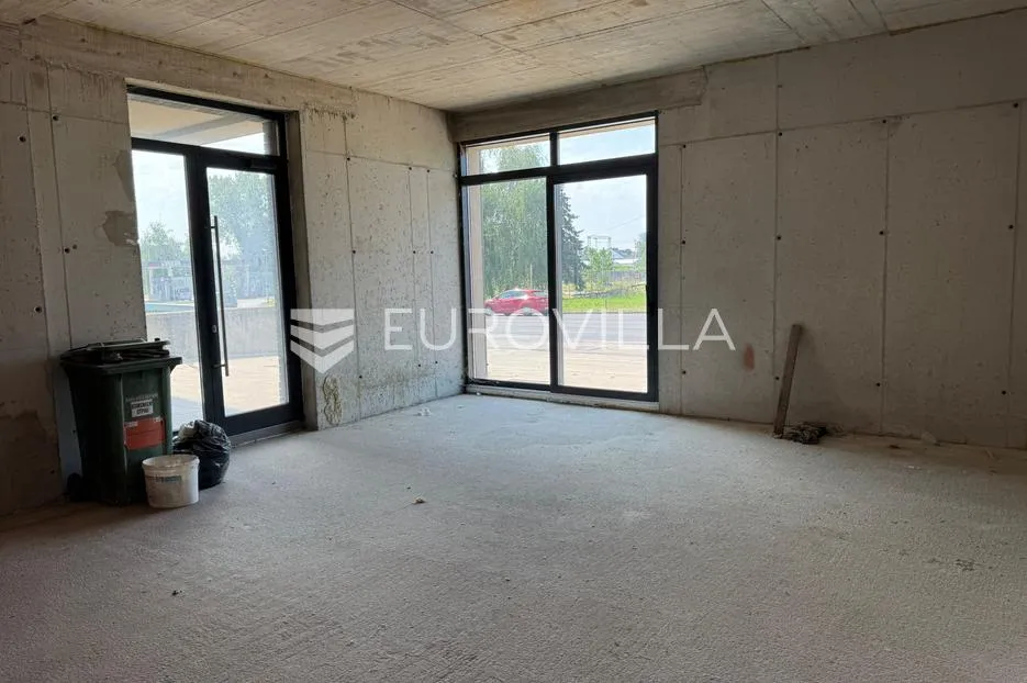 zagreb ilica atraktivan poslovni prostor, ulični lokal 215 m² terasa 95 m² 6 parkirnih mjesta - slika 22