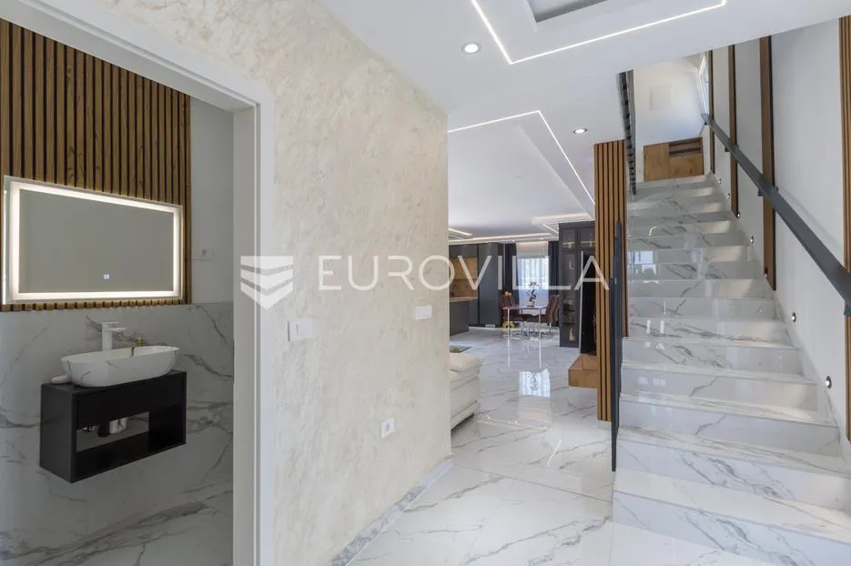 istra, medulin, moderna elegantna vila 200 m² blizu mora i plaža - slika 14