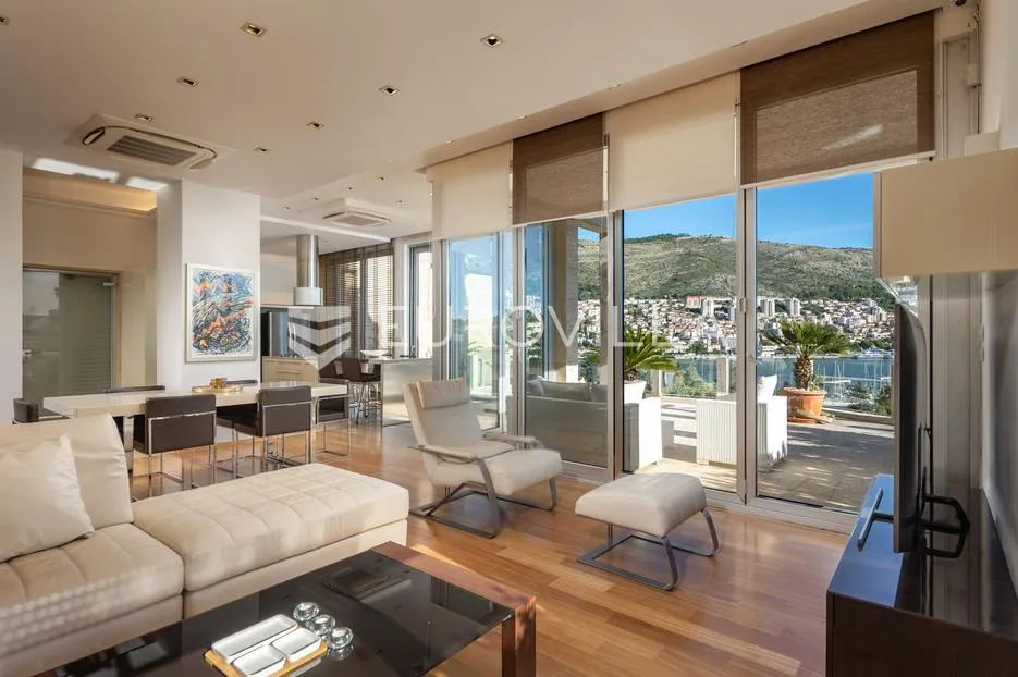 dubrovnik, penthouse s vanjskim bazenom na iznimnoj lokaciji - slika 15