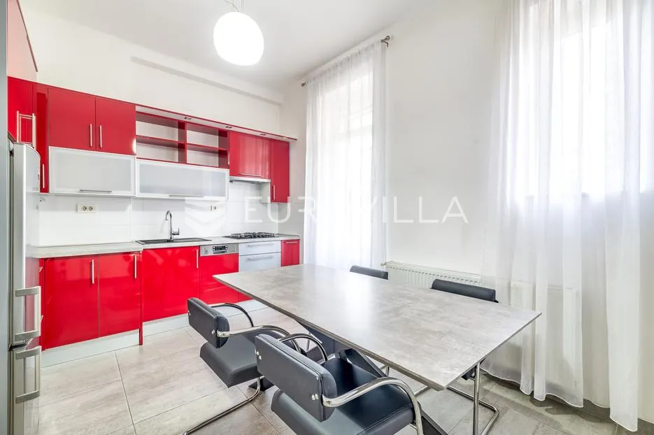 zagreb, petrova ulica, prekrasan dvosoban stan 75 m² - slika 3