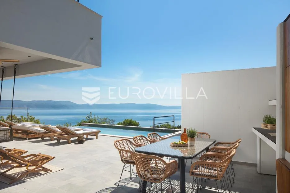 istra, okolica labina, prekrasna villa očaravajućeg pogleda na kvarner - slika 2