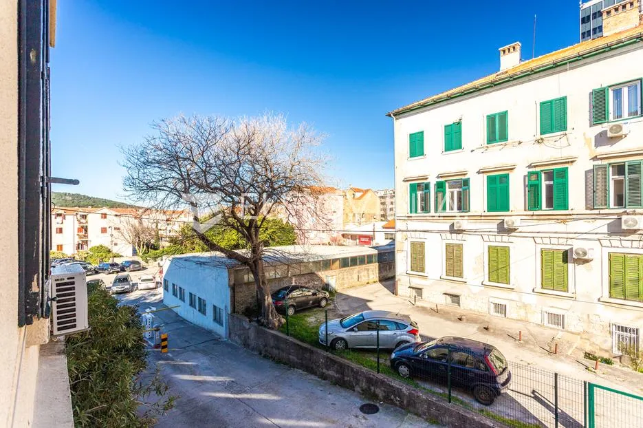 split, bačvice | ekskluzivna prodaja, trosoban stan na jednoj od najpoželjnijih lokacija u gradu - slika 22