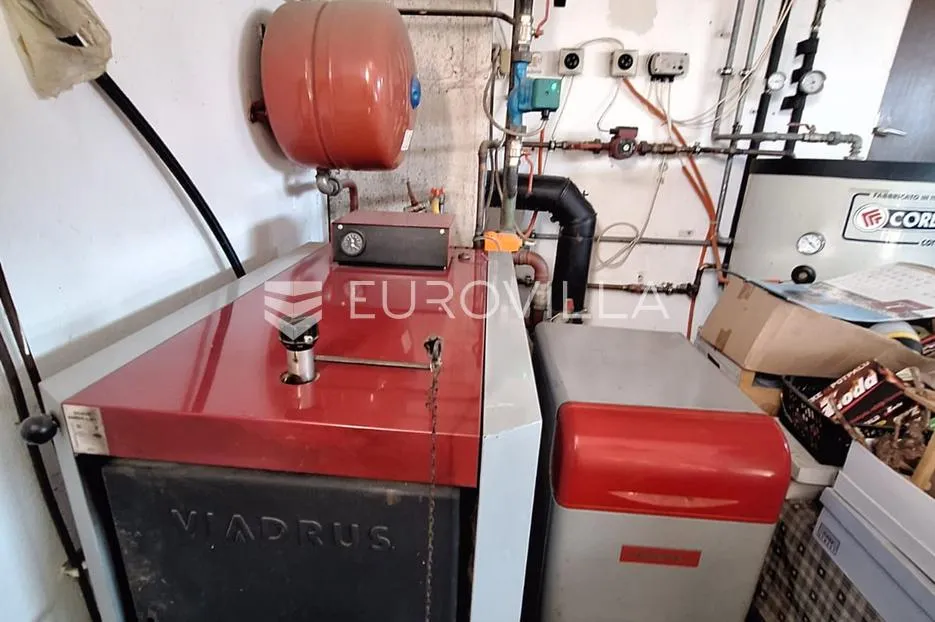 ozalj, kuća 365 m² s gospodarskom zgradom i poslovnim prostorom - slika 20