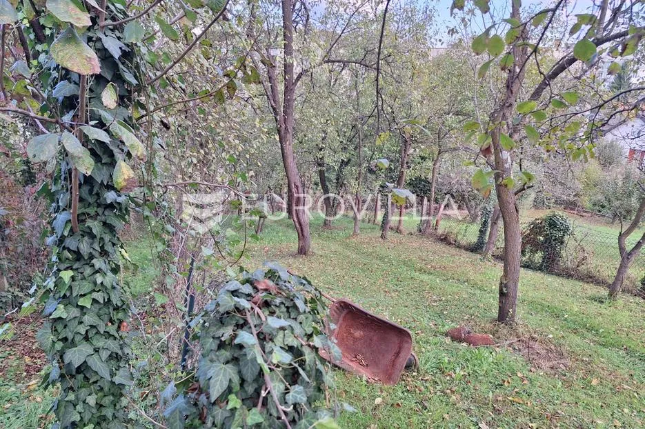 duga resa, centar, kuća 120 m², blizina svih sadržaja - slika 8