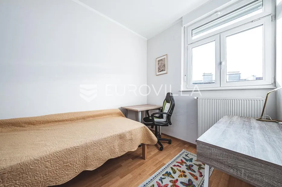 zagreb, donji grad, prekrasan trosoban stan 60 m² - slika 10