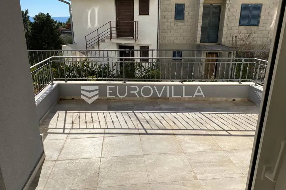 bol, atraktivan trosoban apartman 87,67 m² s vrtom novogradnja - slika 6