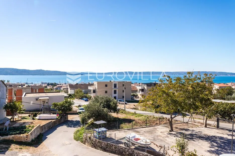 kaštel sućurac, kuća s tri stambene jedinice - slika 10