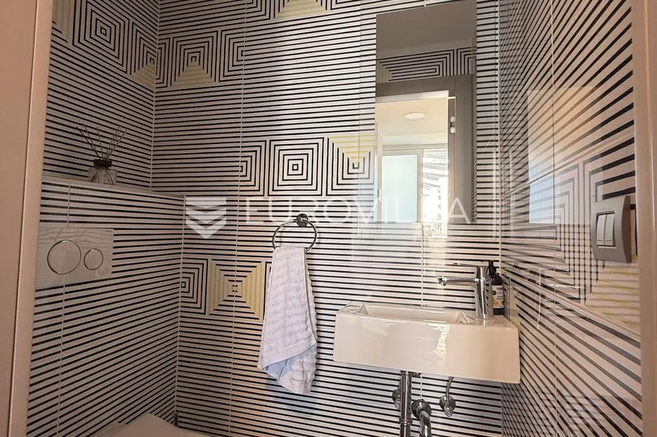 zadar, tiz, ekskluzivan penthouse s panoramskim pogledom na more, terasom, garažnim mjestom - slika 28