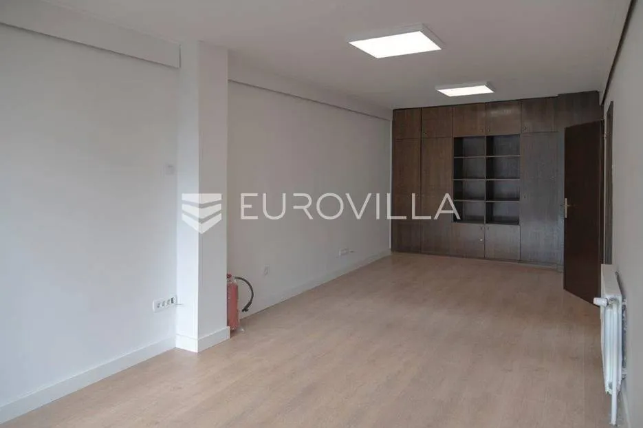 zagreb, travno, poslovni prstor nkp 97m2 - slika 2