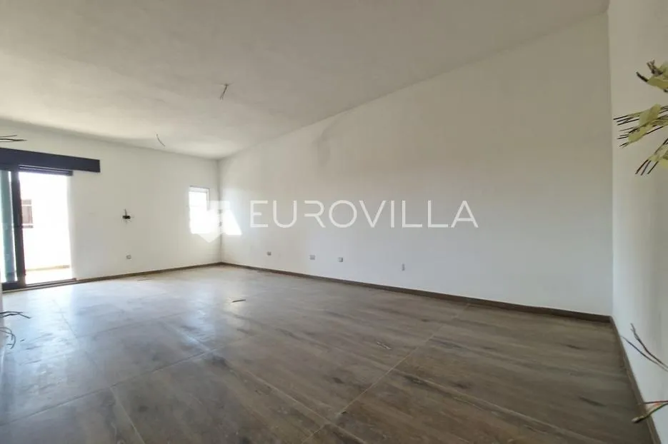 vir, trosoban apartman u blizini plaže, 1. kat - slika 8