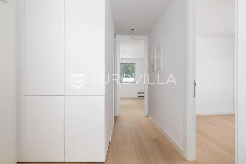 opatija, centar, prekrasan trosoban u novogradnji s pogledom na more nkp 110.54 m2 - slika 21