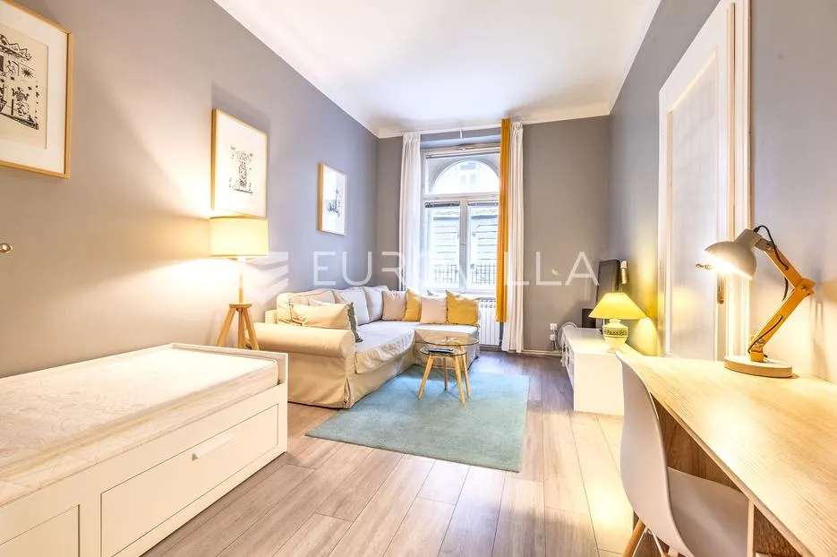 zagreb, donji grad, centar, prekrasan dvosoban stan 59 m² - slika 2
