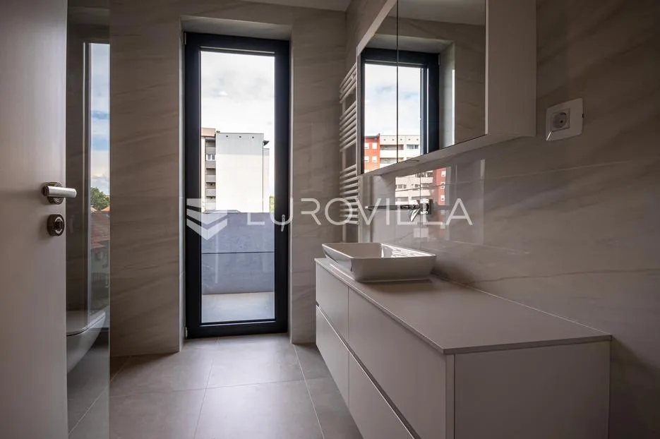 varaždin, centar, namješteni luksuzan stan 170 m² s wellnesom i 2 garažna mjesta - slika 14