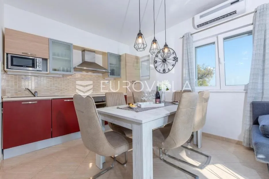 zečevo rogozničko, prekrasna apartmanska kuća s bazenom, 236 m² - slika 10
