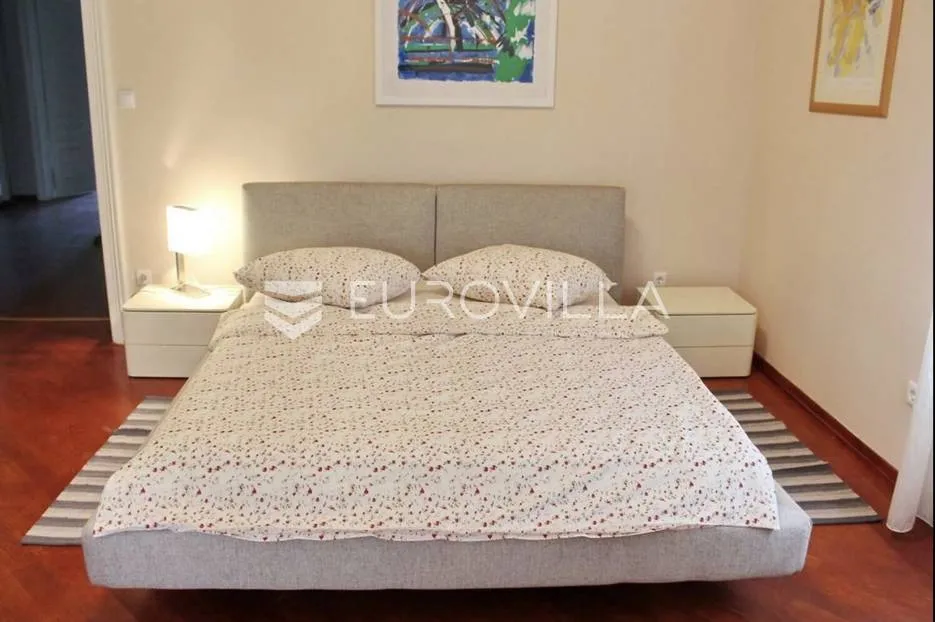 opatija, luksuzan trosoban stan nkp 197 m2 + 4 vpm - slika 9