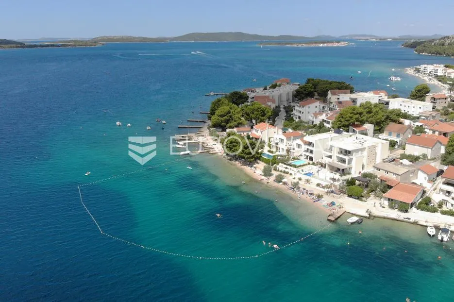 žaborić, prekrasan trosoban stan na samoj plaži, 121,99 m² - slika 35