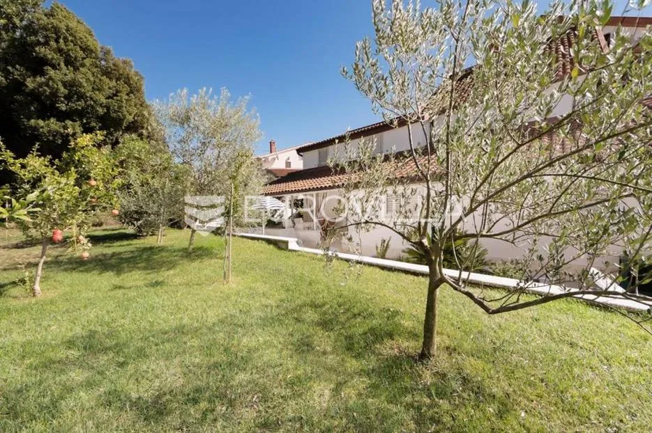 medulin, pješčana uvala - kuća blizu mora s bazenom, 4 apartmana - slika 17