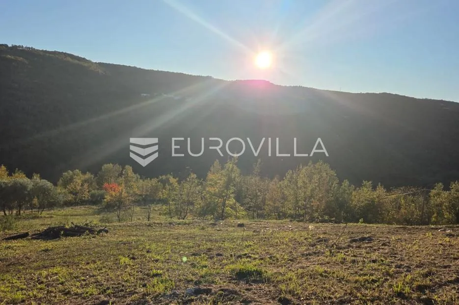 istra, motovun, građevinsko zemljište + poljoprivredno zemljište - slika 21