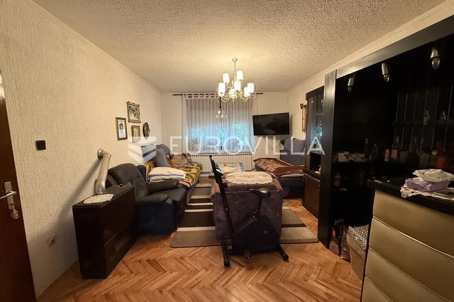osijek, tenja, na prodaju kuća površine 200 m² sa velikom okućnicom - slika 4