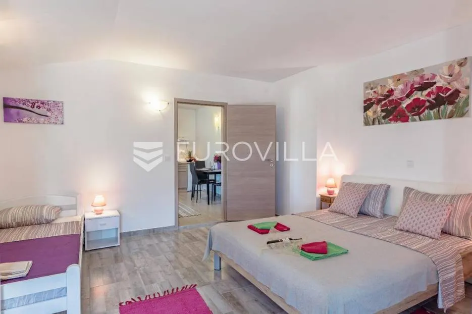 pula, apartmanska kuća na izoliranoj lokaciji - slika 30
